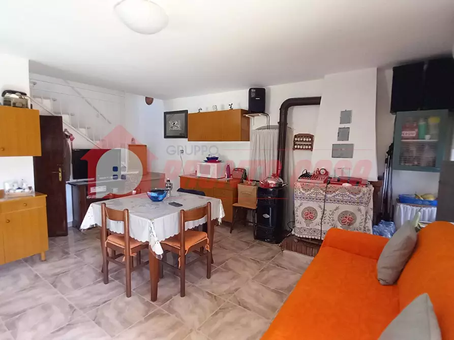 casa indipendente in vendita a Vico del Gargano