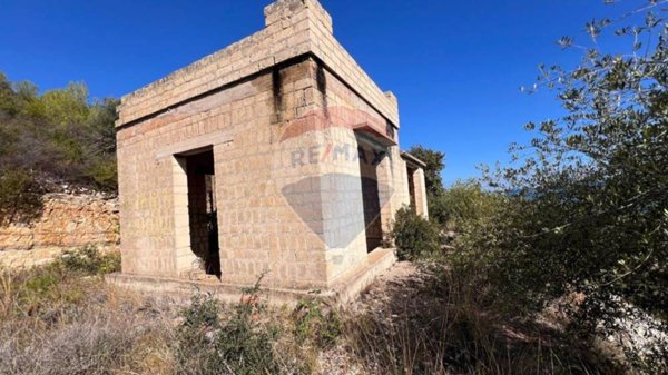 casa indipendente in vendita a Vieste