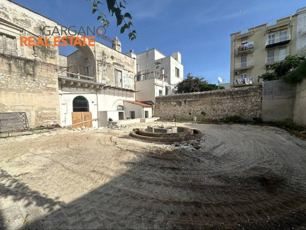 negozio in vendita a Vieste