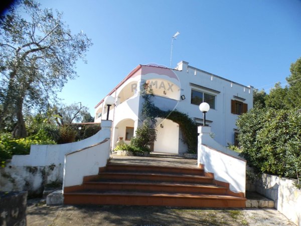 casa indipendente in vendita a Vieste
