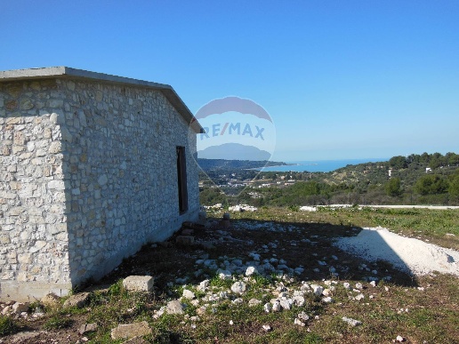 casa indipendente in vendita a Vieste