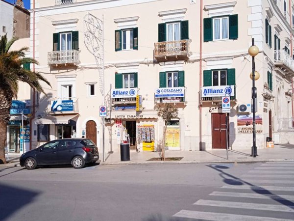 negozio in vendita a Vieste