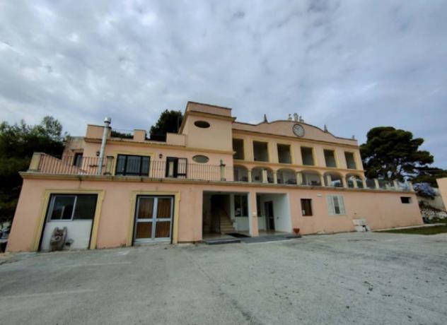 negozio in vendita a Vieste