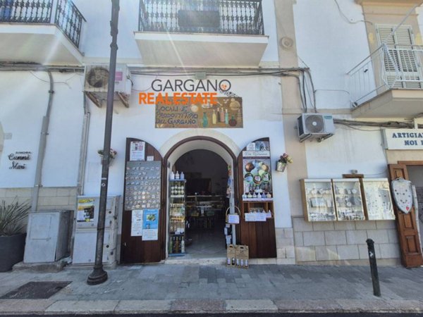 negozio in vendita a Vieste