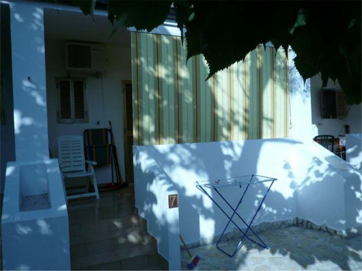 intera palazzina in vendita a Vieste