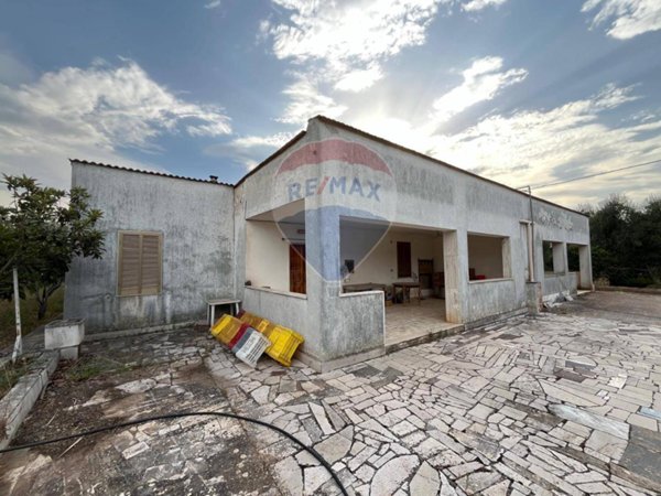 casa indipendente in vendita a Vieste