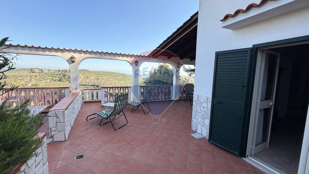 casa indipendente in vendita a Vieste