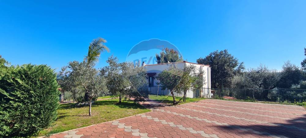 casa indipendente in vendita a Vieste