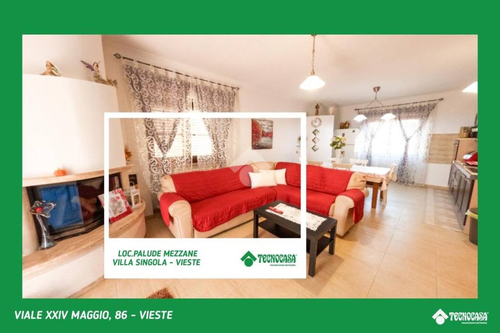 casa indipendente in vendita a Vieste