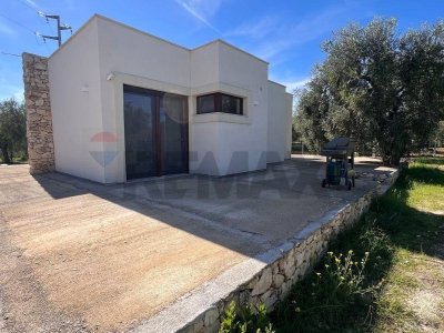 casa indipendente in vendita a Vieste