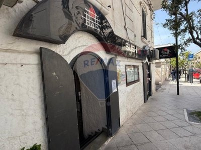 negozio in vendita a Vieste