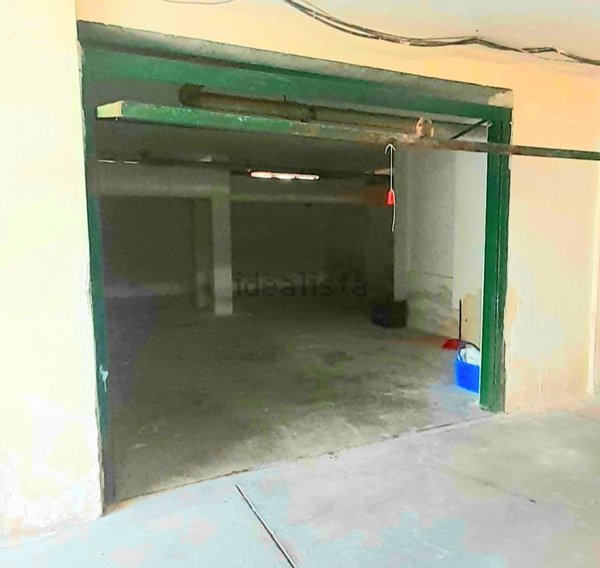 locale di sgombero in vendita a Vieste