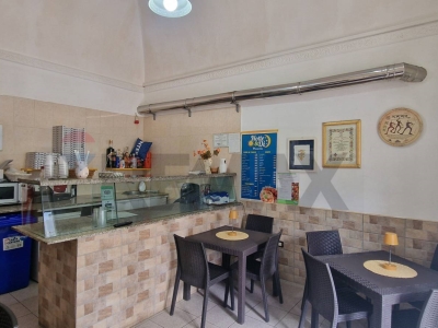 negozio in vendita a Vieste