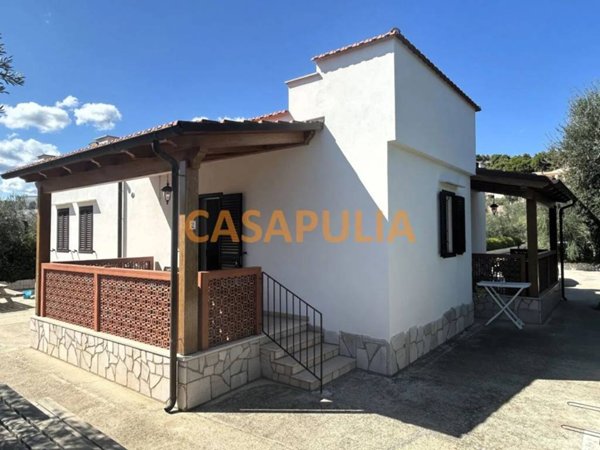 casa indipendente in vendita a Vieste