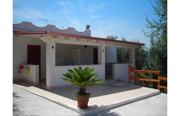 casa indipendente in vendita a Vieste