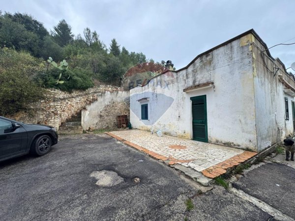 casa indipendente in vendita a Vieste in zona Pugnochiuso