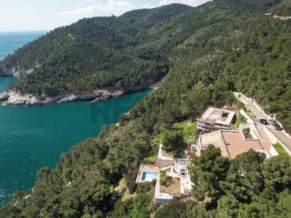 appartamento in vendita a Vieste in zona Pugnochiuso