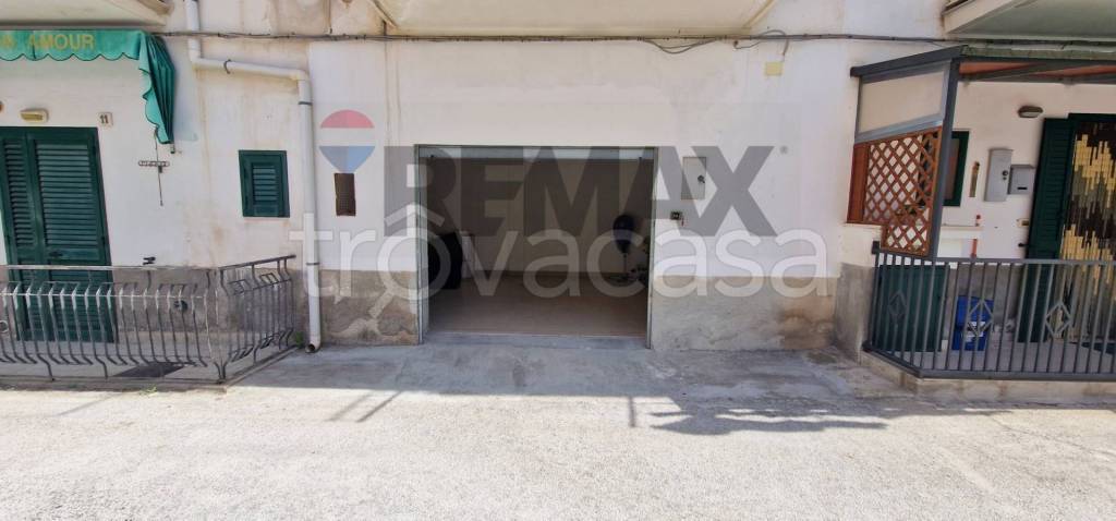 casa semindipendente in vendita a Vieste