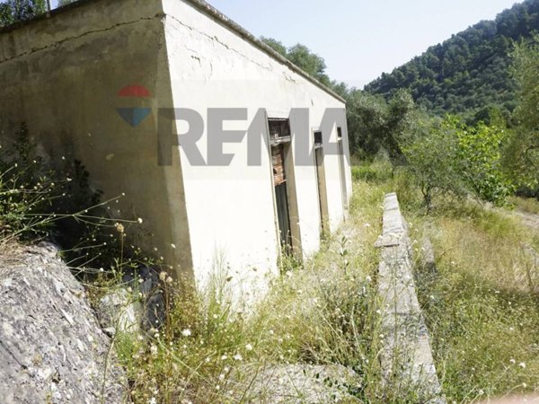 casa indipendente in vendita a Vieste in zona Pugnochiuso