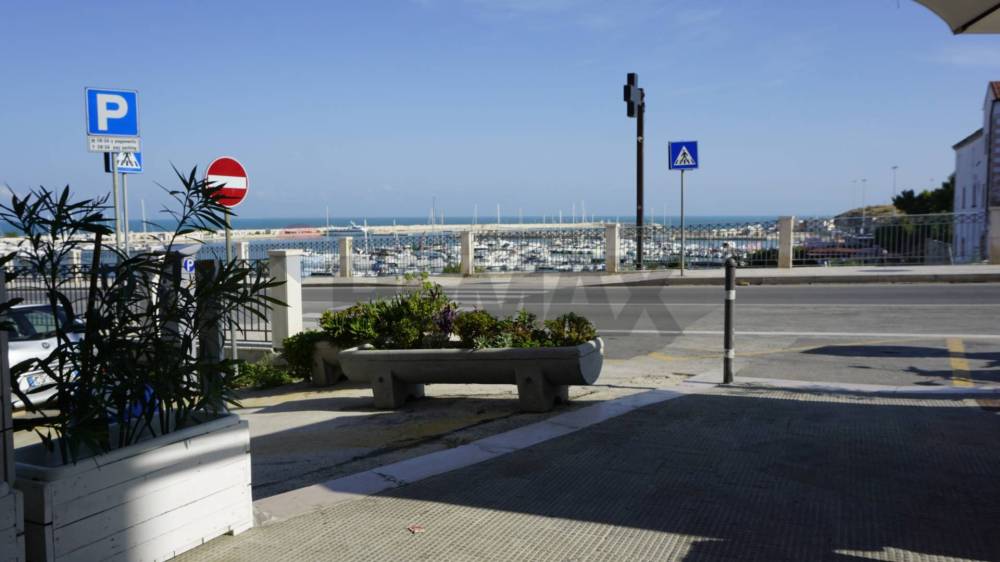 negozio in vendita a Vieste
