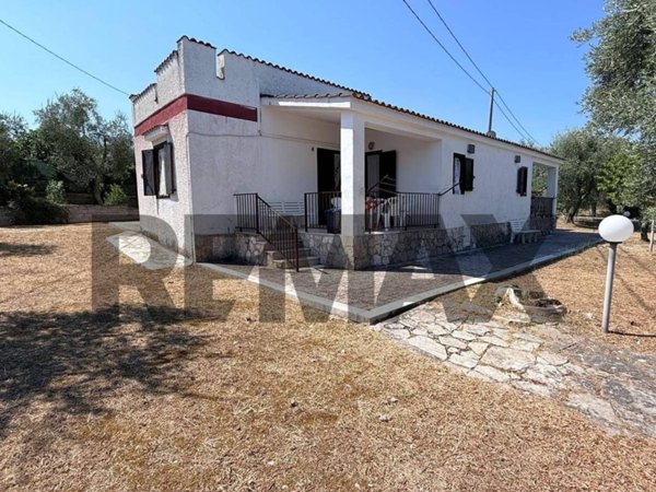 casa indipendente in vendita a Vieste