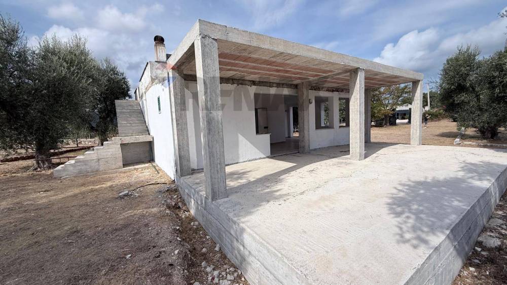 casa indipendente in vendita a Vieste in zona Pugnochiuso