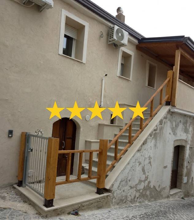 casa indipendente in vendita a Volturino