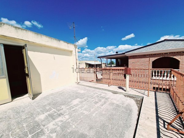 casa indipendente in vendita ad Ordona