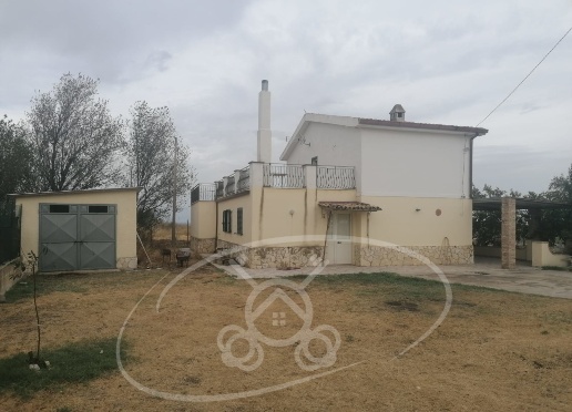 casa indipendente in vendita ad Ordona