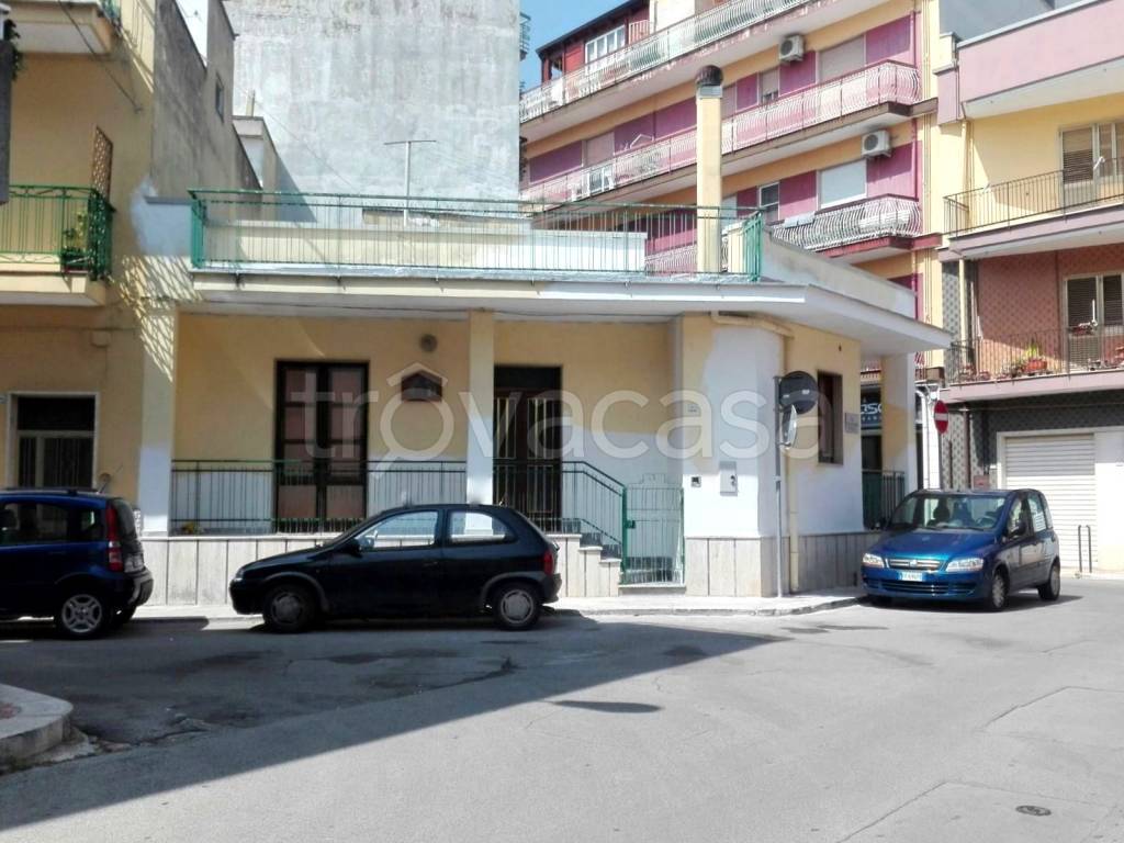 casa indipendente in vendita ad Acquaviva delle Fonti