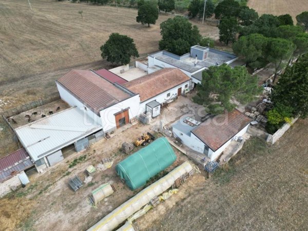 casa indipendente in vendita ad Acquaviva delle Fonti