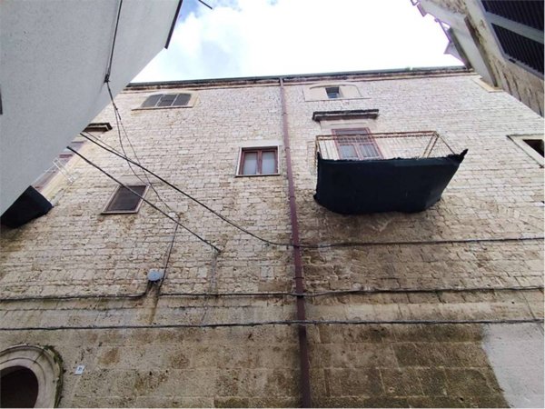 intera palazzina in vendita ad Acquaviva delle Fonti