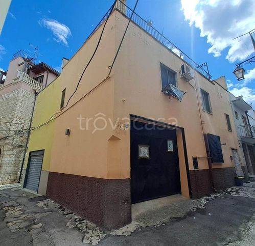casa indipendente in vendita ad Acquaviva delle Fonti