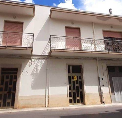 casa indipendente in vendita ad Acquaviva delle Fonti