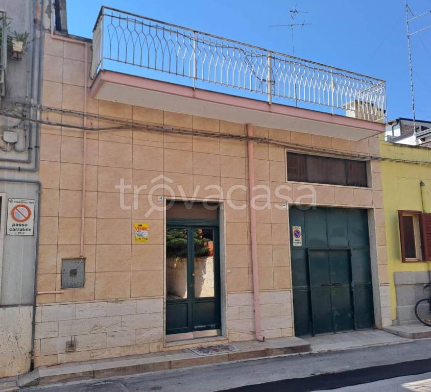 casa indipendente in vendita ad Acquaviva delle Fonti