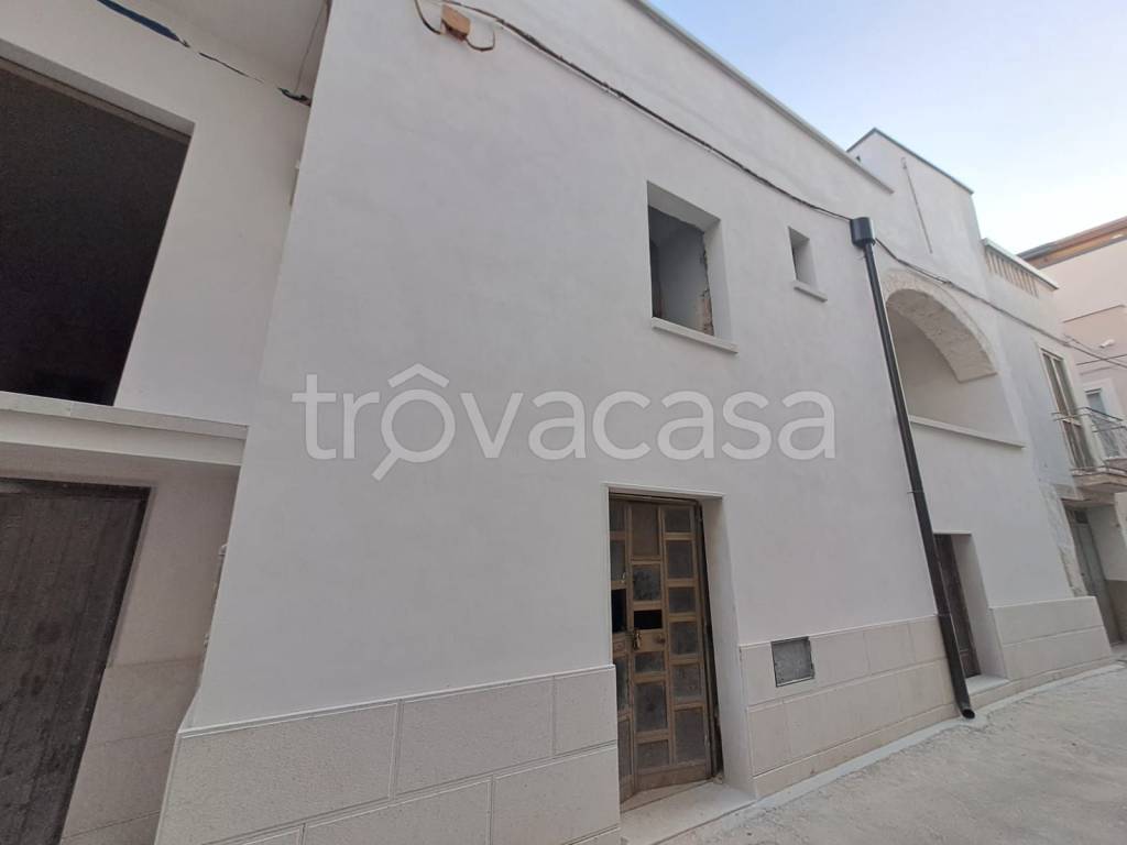 appartamento in vendita ad Acquaviva delle Fonti