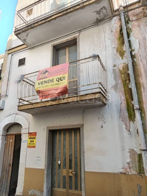 casa indipendente in vendita ad Acquaviva delle Fonti