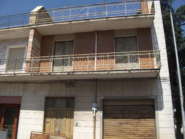intera palazzina in vendita ad Acquaviva delle Fonti