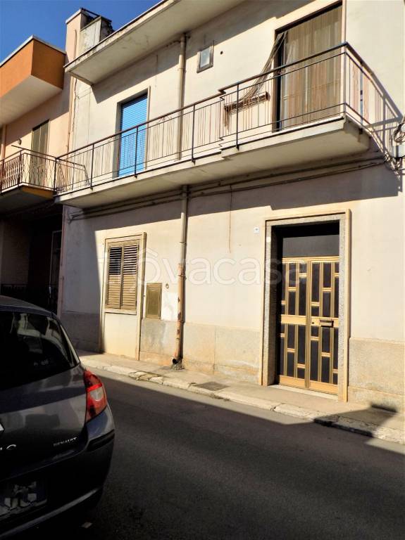 casa indipendente in vendita ad Acquaviva delle Fonti