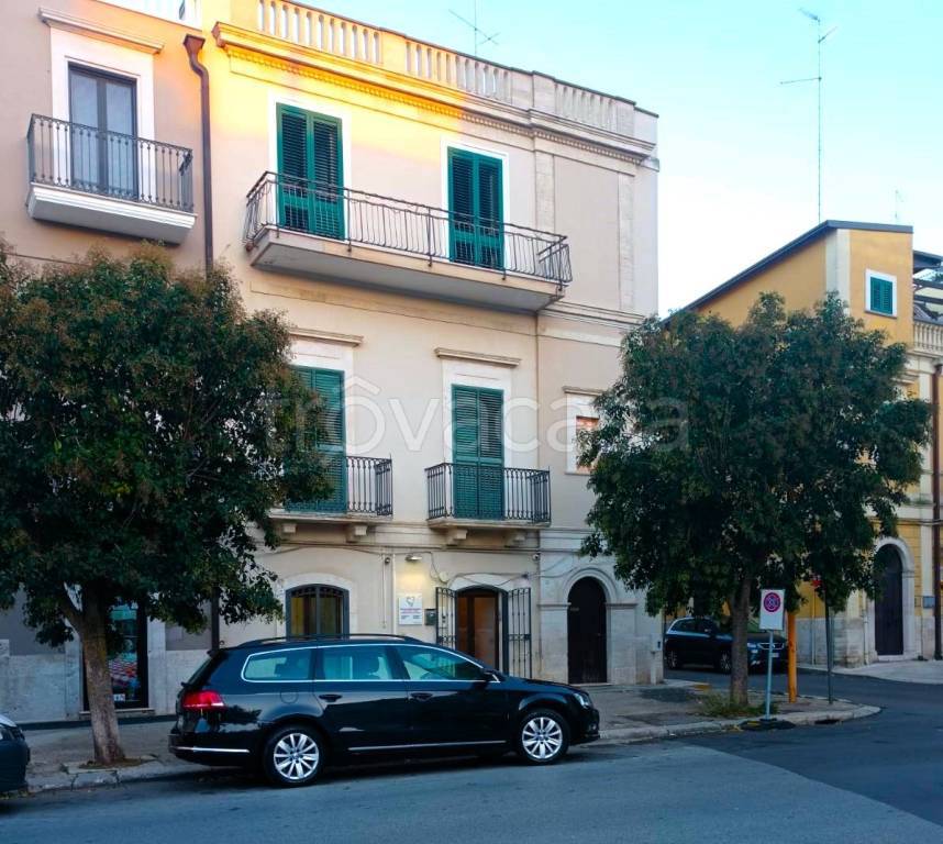 appartamento in vendita ad Acquaviva delle Fonti