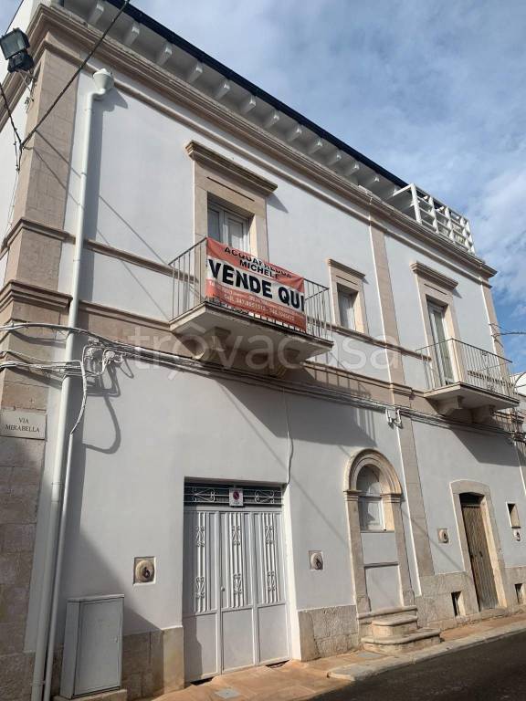 casa indipendente in vendita ad Acquaviva delle Fonti