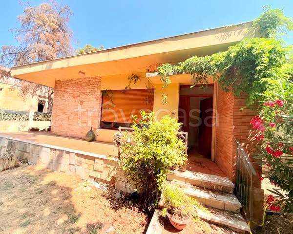 casa indipendente in vendita ad Acquaviva delle Fonti