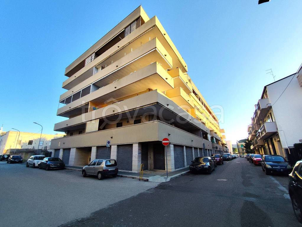 ufficio in vendita ad Acquaviva delle Fonti