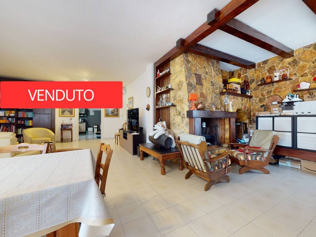appartamento in vendita ad Acquaviva delle Fonti