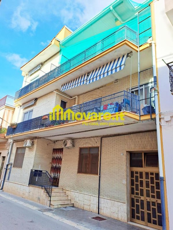 appartamento in vendita ad Acquaviva delle Fonti