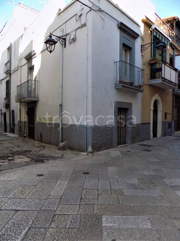 casa indipendente in vendita ad Acquaviva delle Fonti