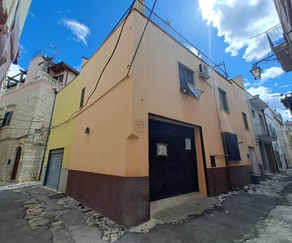 casa indipendente in vendita ad Acquaviva delle Fonti