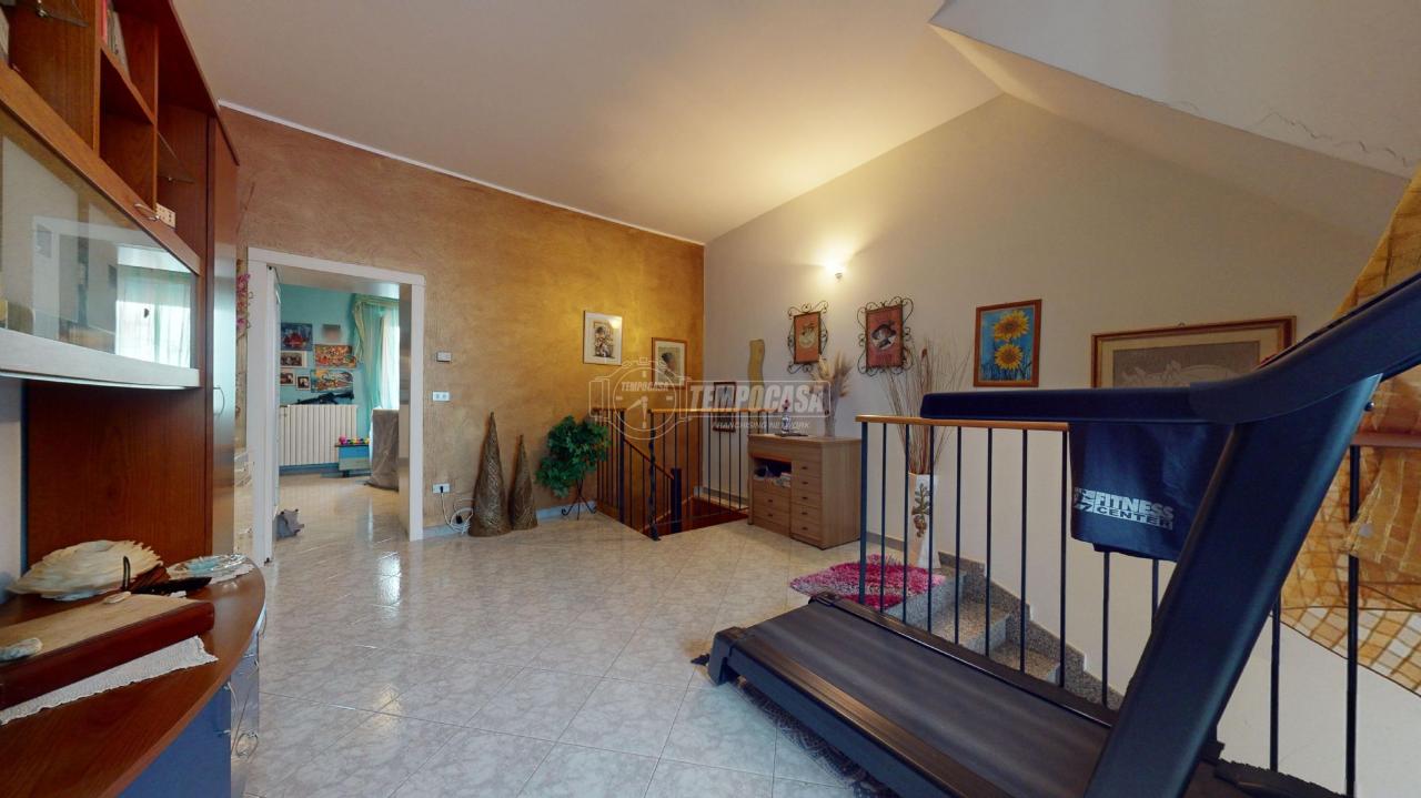casa indipendente in vendita ad Acquaviva delle Fonti