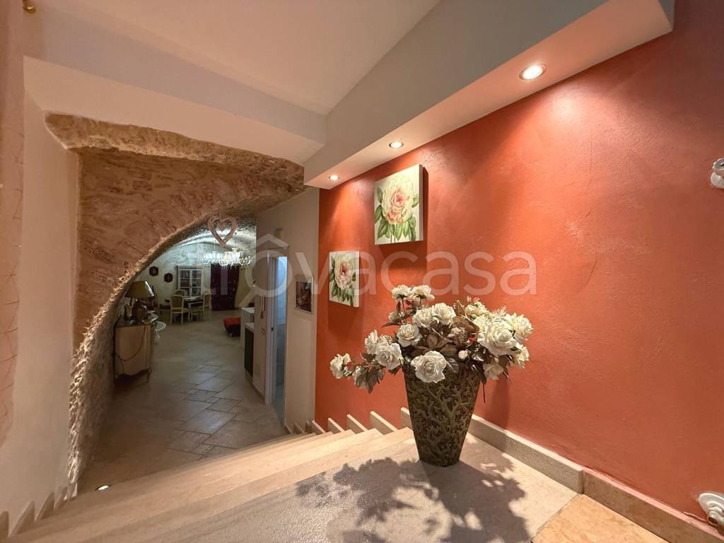 casa indipendente in vendita ad Acquaviva delle Fonti