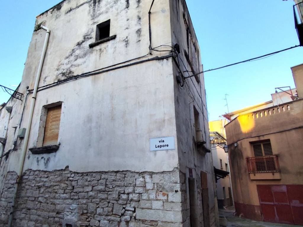 casa indipendente in vendita ad Acquaviva delle Fonti